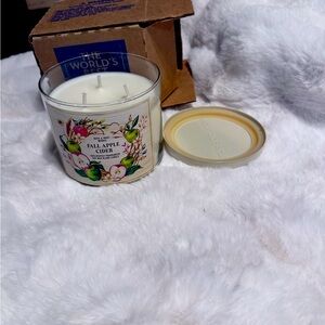 Bath and Body Works - 3 Wick Candles - “Fall Apple Crisp”